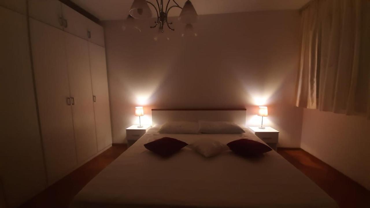 Appartement Apartman Iris Split Extérieur photo